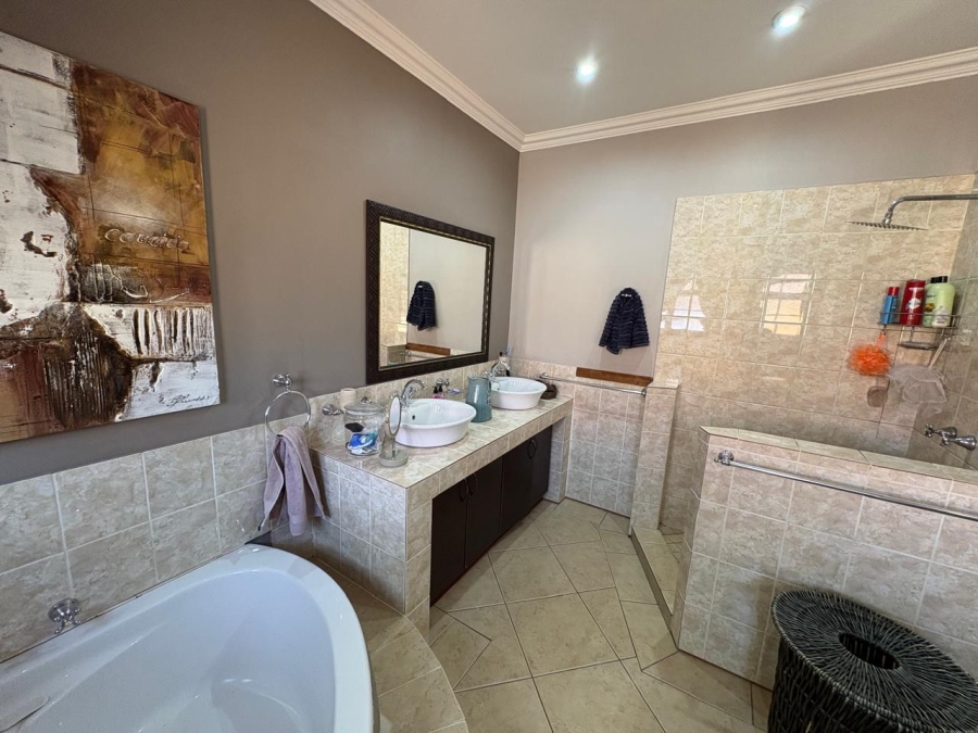 4 Bedroom Property for Sale in Hillcrest Northern Cape